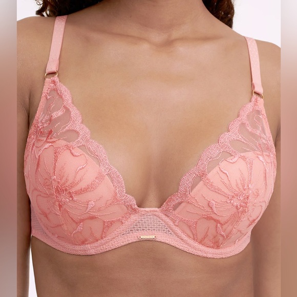 Chantelle Fleurs Plunging T-Shirt Bra - Candlelight Peach 34DD - Picture 1 of 7
